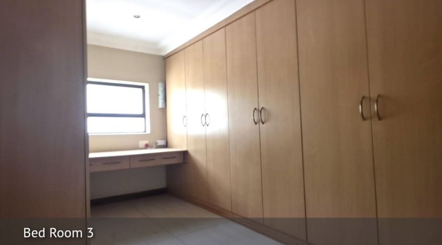 4 Bedroom Property for Sale in Ifafi North West